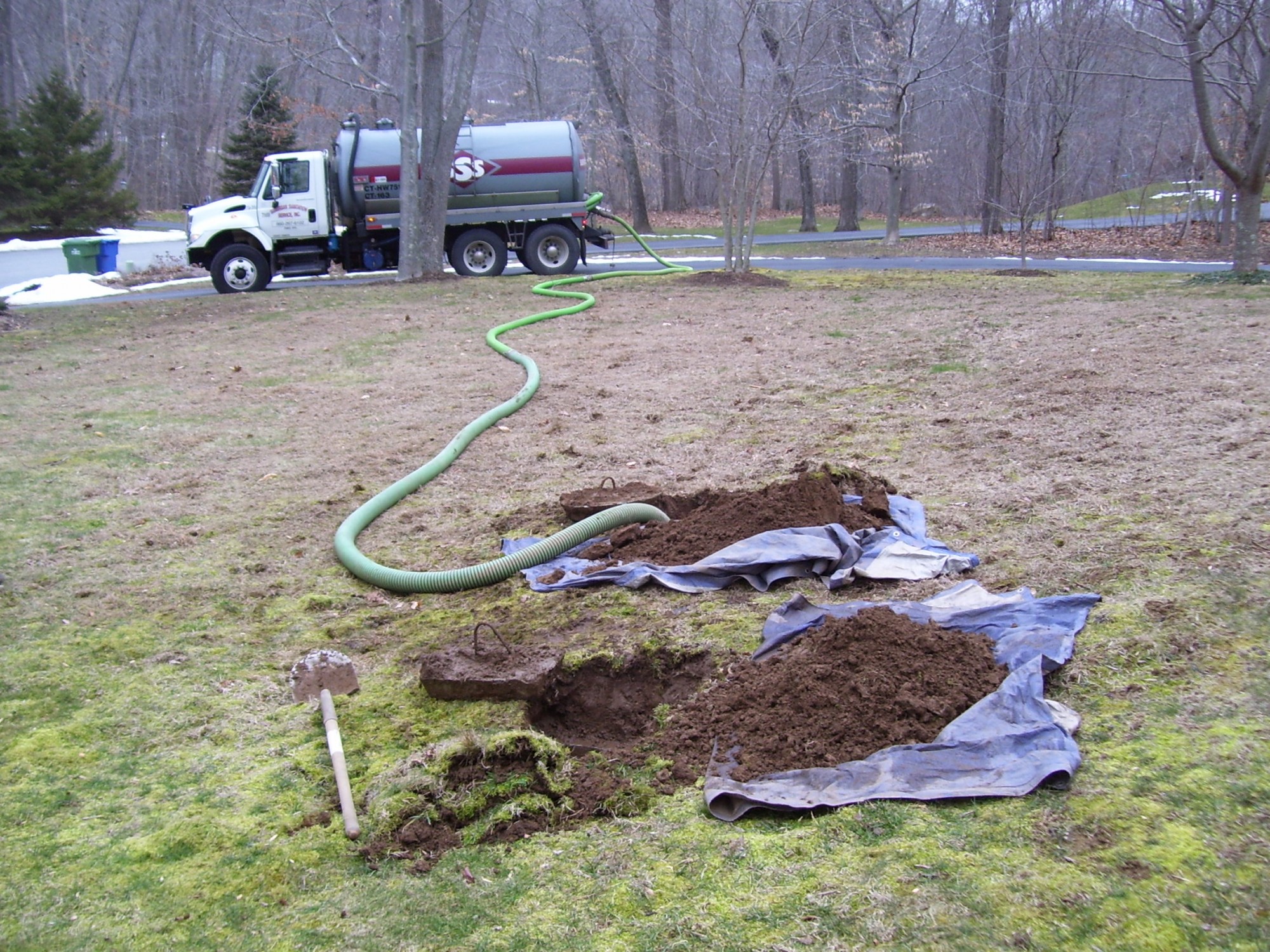 Septic Tank Cleaning SSS Canton CT, East Hampton CT